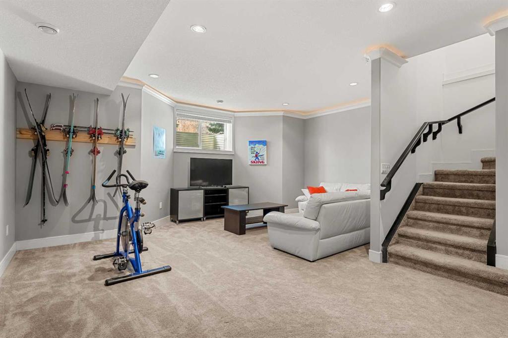 Picture for 4530 20 Avenue NW https://www.cirrealty.ca/reb/creb/35/A2264835_27.jpg