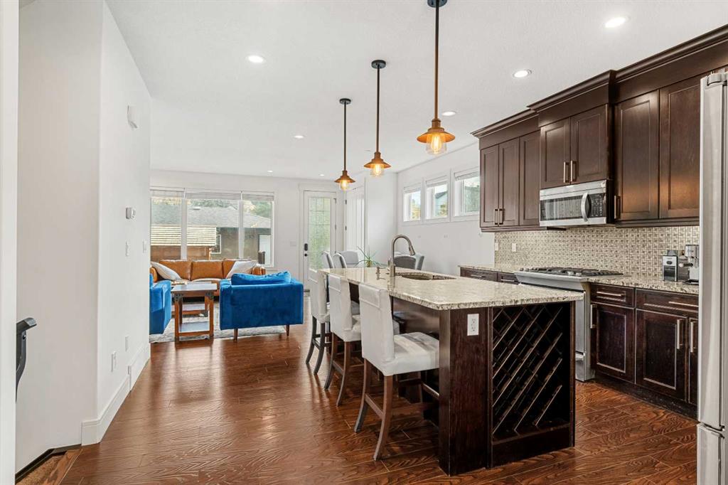 Picture for 4530 20 Avenue NW https://www.cirrealty.ca/reb/creb/35/A2264835_8.jpg
