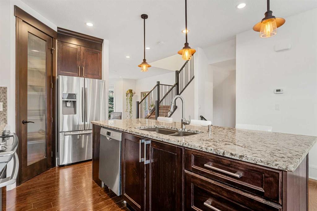 Picture for 4530 20 Avenue NW https://www.cirrealty.ca/reb/creb/35/A2264835_9.jpg