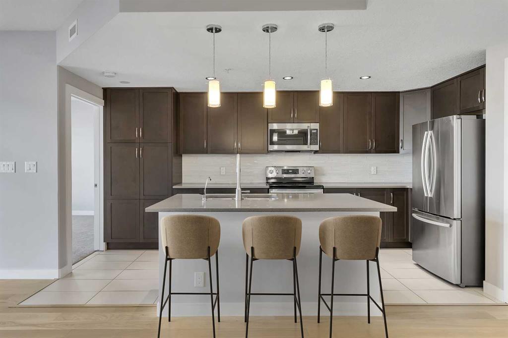 Picture for 501, 24 Varsity Estates Circle NW https://www.cirrealty.ca/reb/creb/35/A2266035_5.jpg