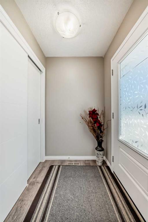 Picture for 48 YORKVILLE Avenue SW Picture for 48 YORKVILLE Avenue SW