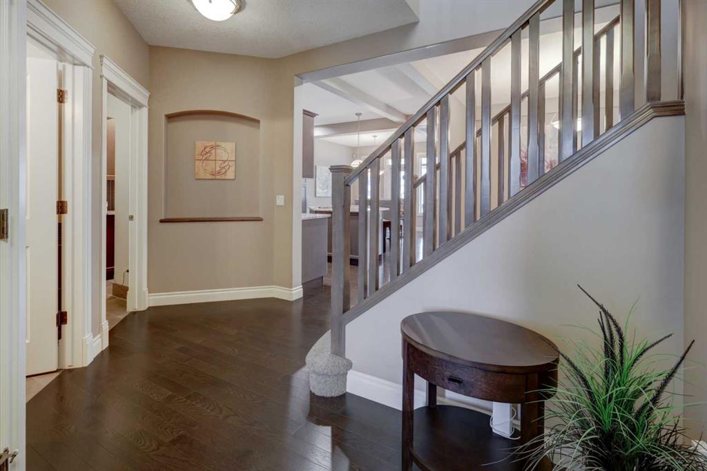 Picture for 2695 Ravenslea Gardens SE