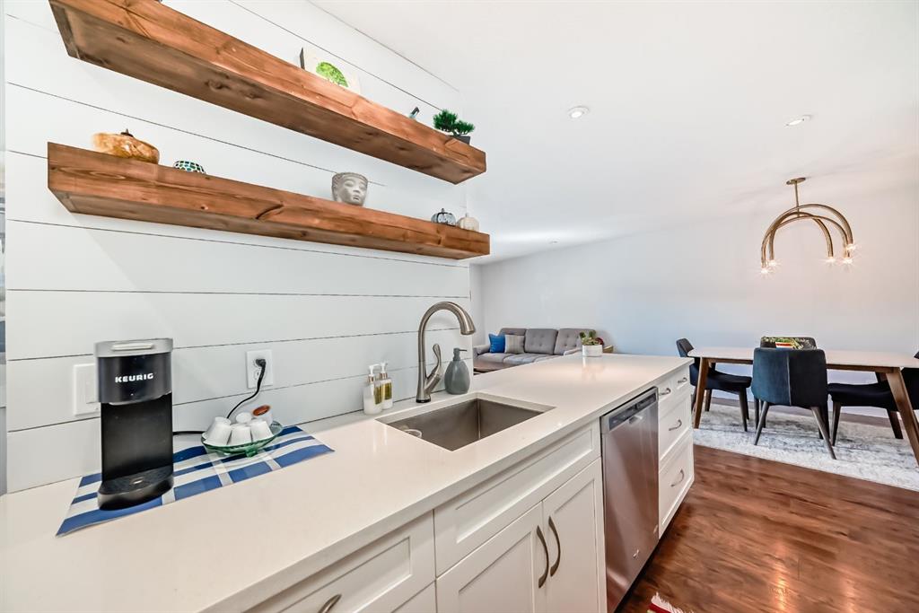 Picture for 202, 540 18 Avenue SW