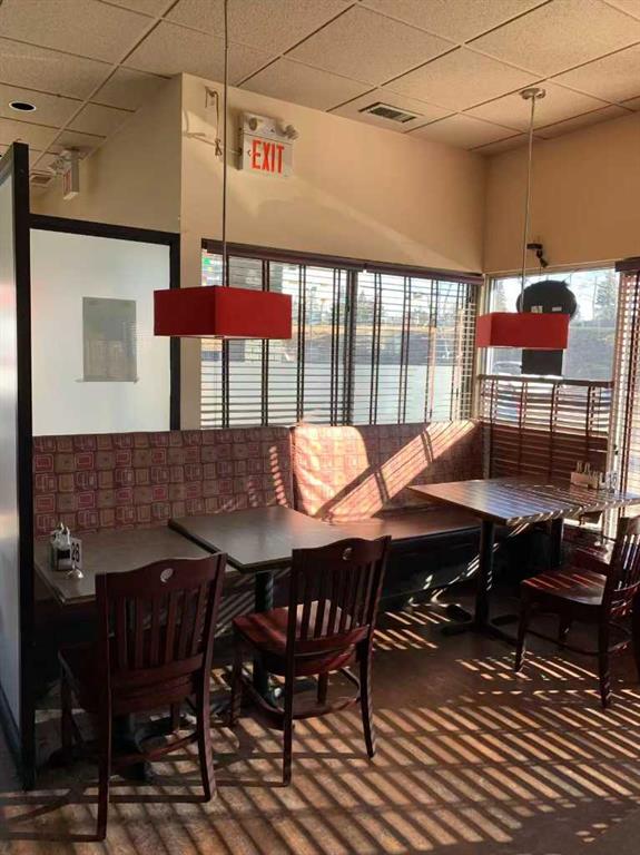 Picture for 620, 20 crowfoot Crescent NW