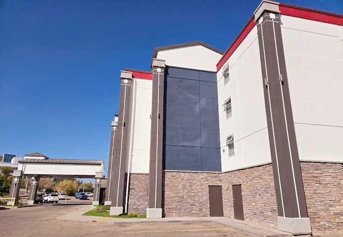 Picture for 4217 50 Avenue 