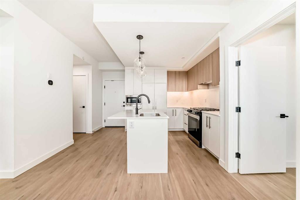 Picture for 817, 8375 Broadcast Avenue SW