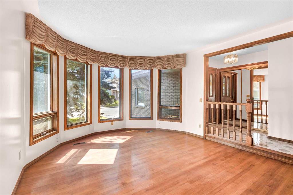 Picture for 125 Edgebrook Road NW