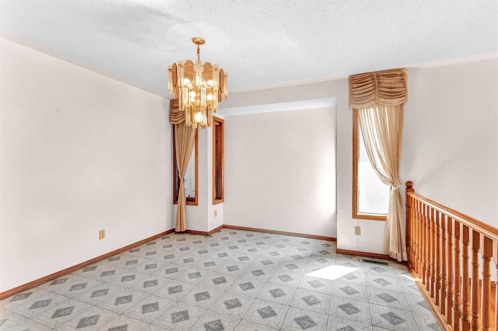 Picture for 125 Edgebrook Road NW