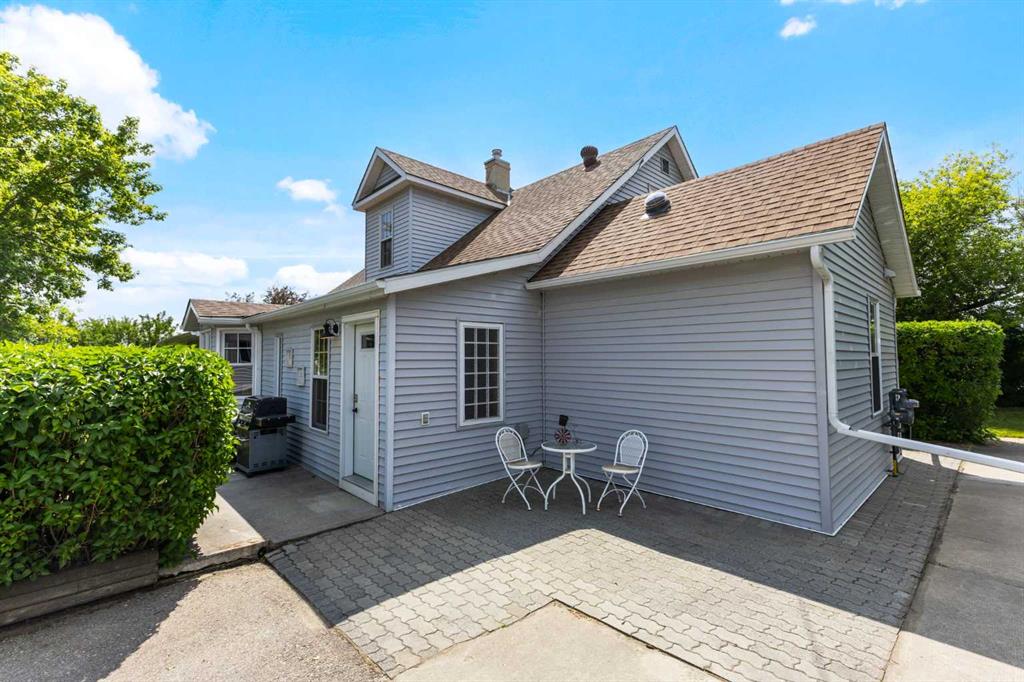 Picture for 717 East Road  