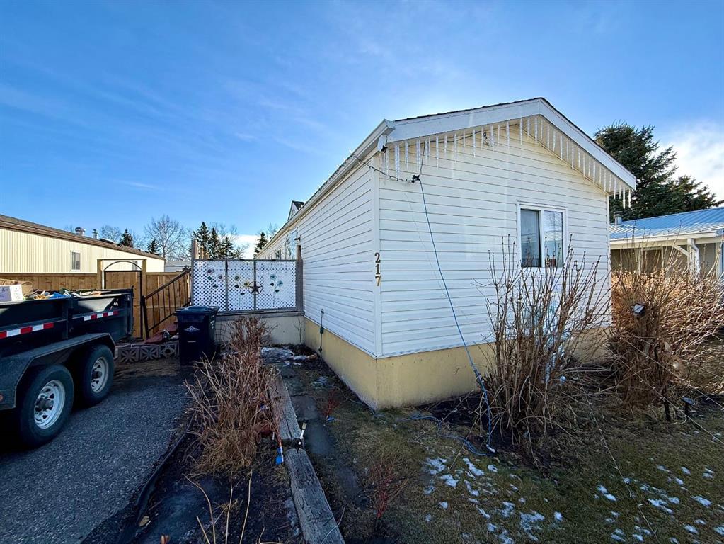 Picture for 217 Homestead Close SE