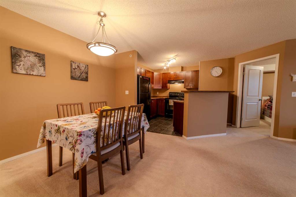 Picture for 4421, 10 Prestwick Bay SE