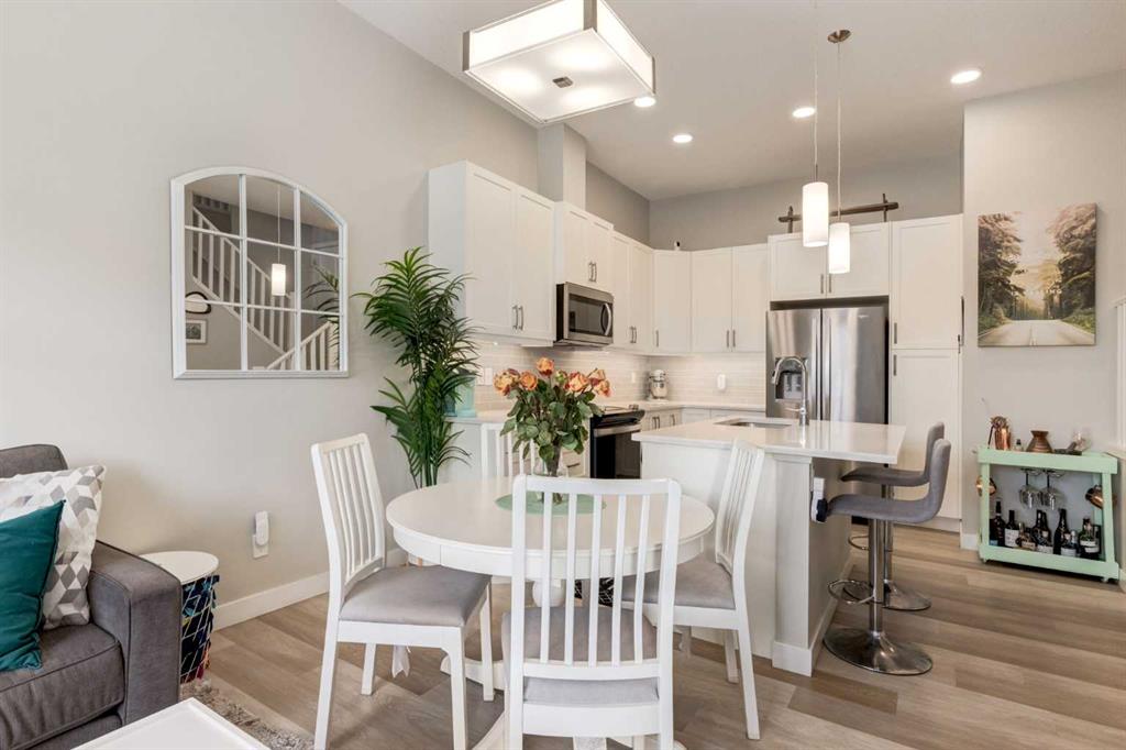 Picture for 212 Crestbrook Common SW