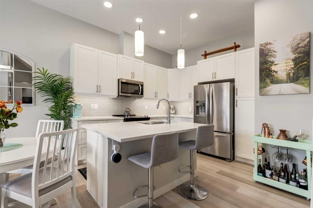 Picture for 212 Crestbrook Common SW