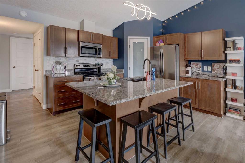 Picture for 2204, 2781 Chinook Winds Drive SW