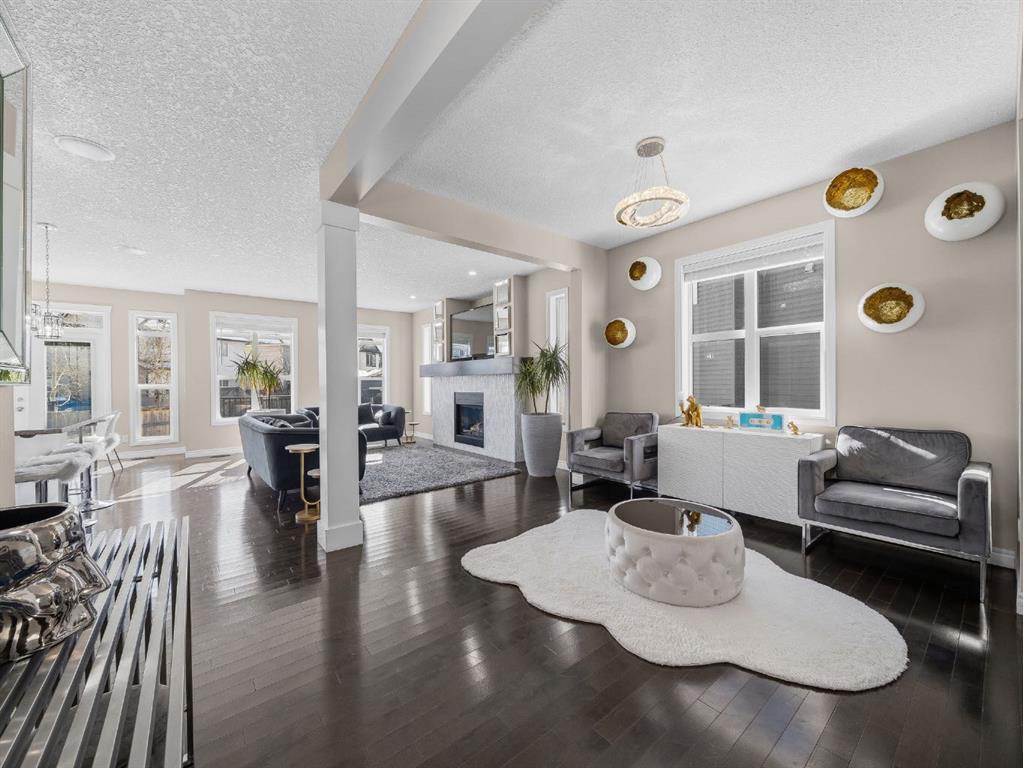 Picture for 91 Silverado Ridge Crescent SW