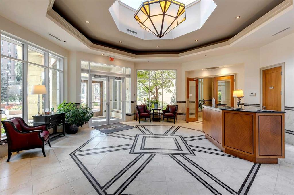 Picture for 404, 600 Princeton Way SW