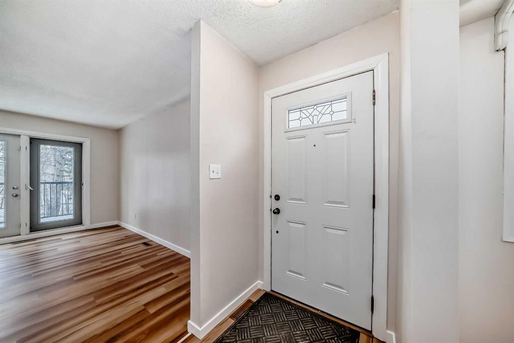 Picture for 13, 4531 7 Avenue SE