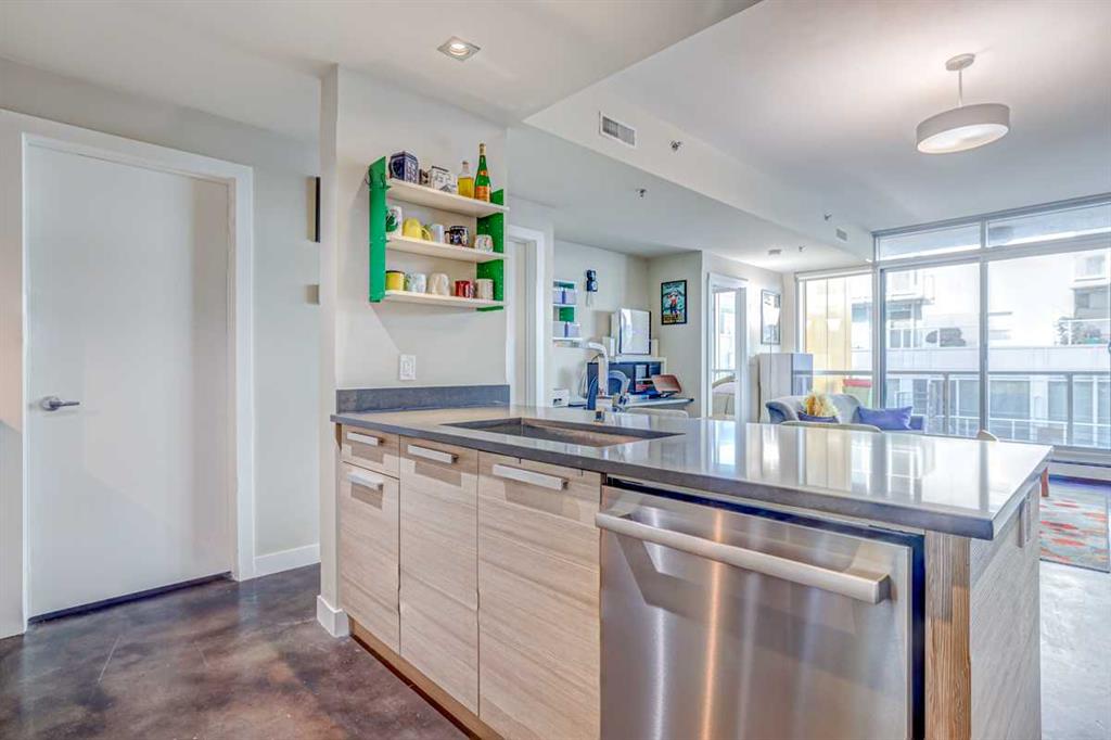 Picture for 410, 235 9A Street NW