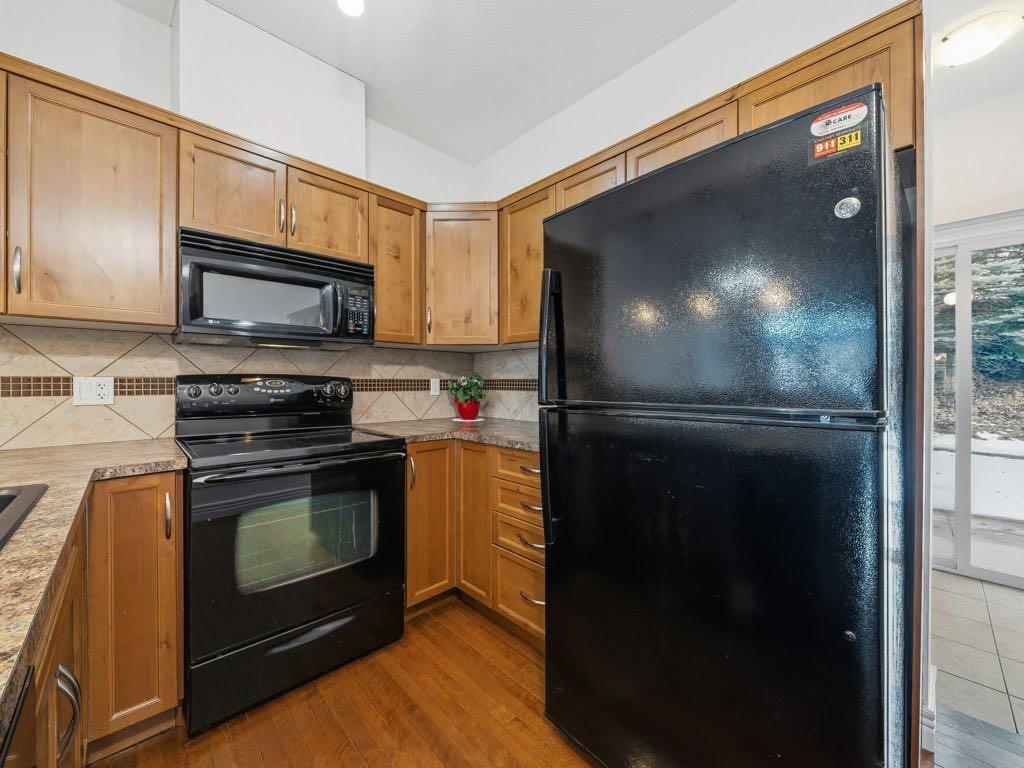 Picture for 5, 172 Rockyledge View NW