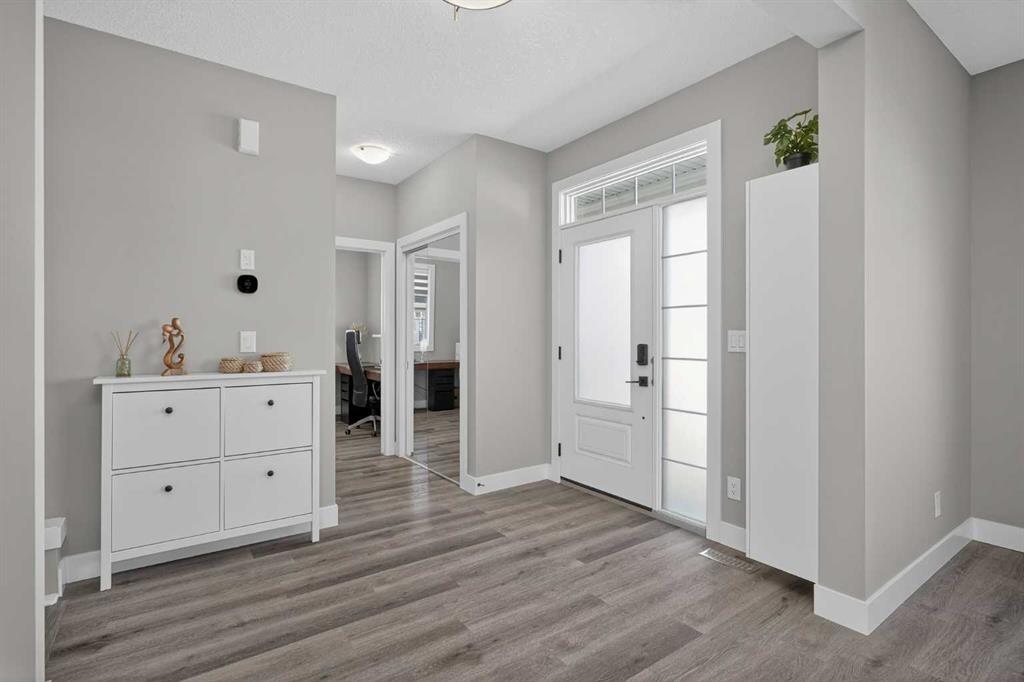 Picture for 167 Yorkstone Way SW