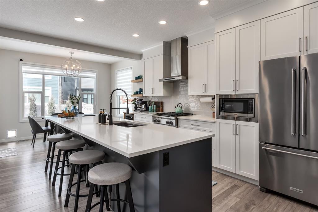 Picture for 7270 11 Avenue SW