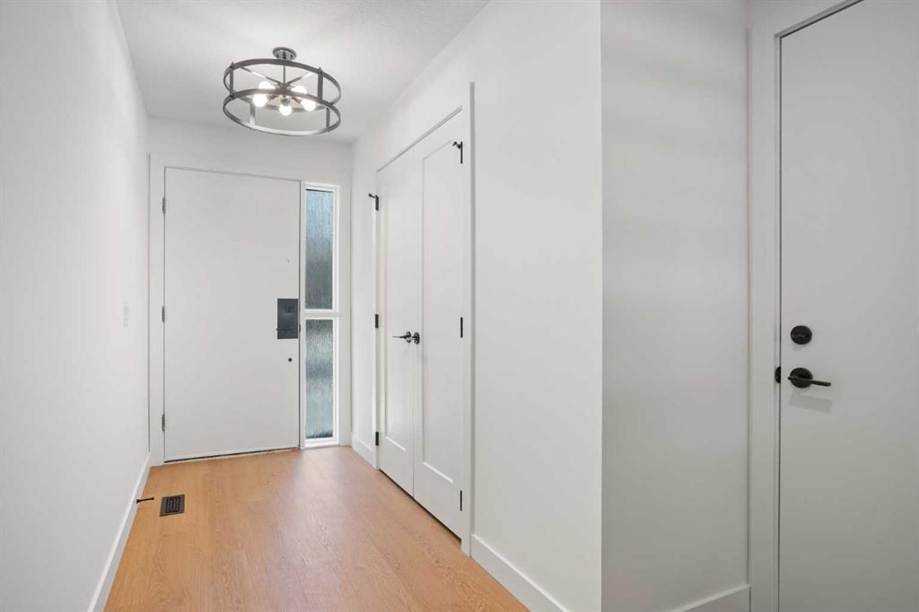 Picture for 19, 1220 Prominence Way SW