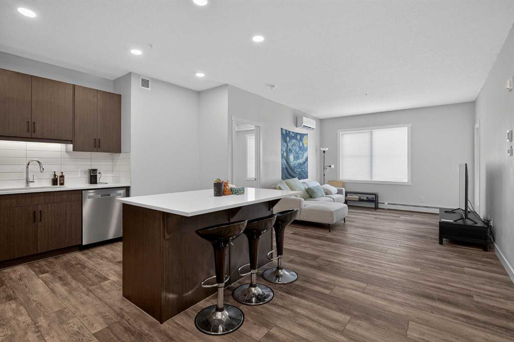 Picture for 301, 55 Wolf Hollow Crescent SE