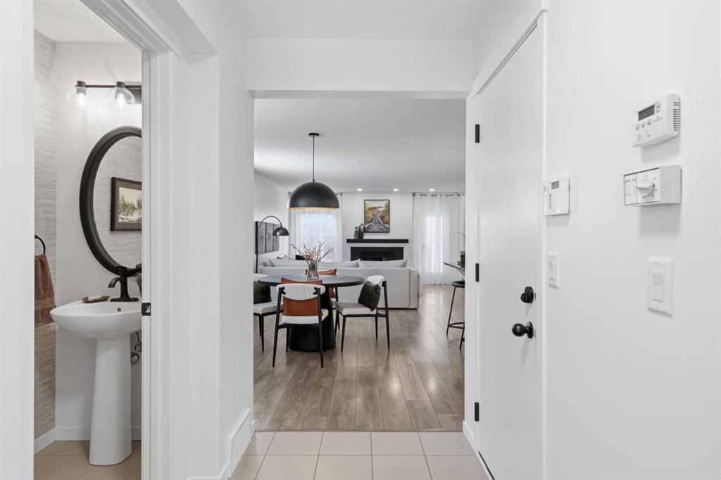 Picture for 124 Cranston Gate SE