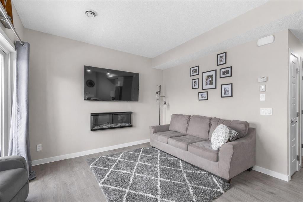 Picture for 811, 250 Fireside View 