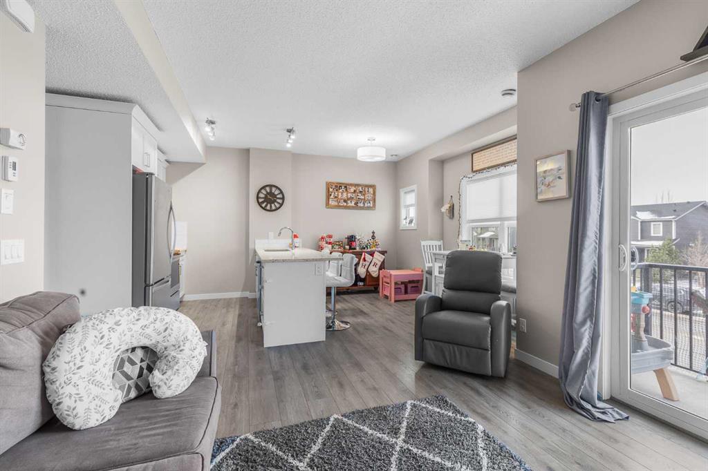 Picture for 811, 250 Fireside View 