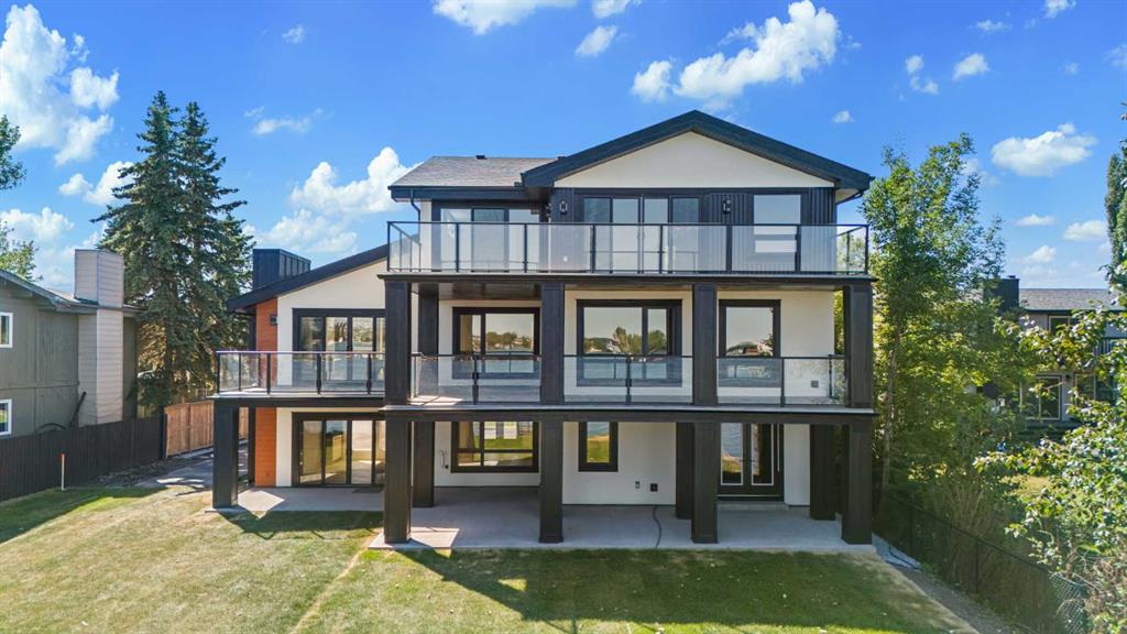 Picture for 476 WEST CHESTERMERE Drive 