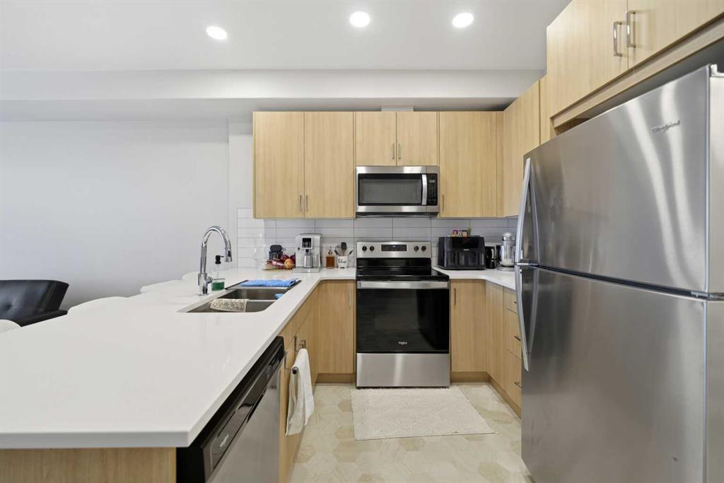 Picture for 318, 55 Wolf Hollow Crescent SE