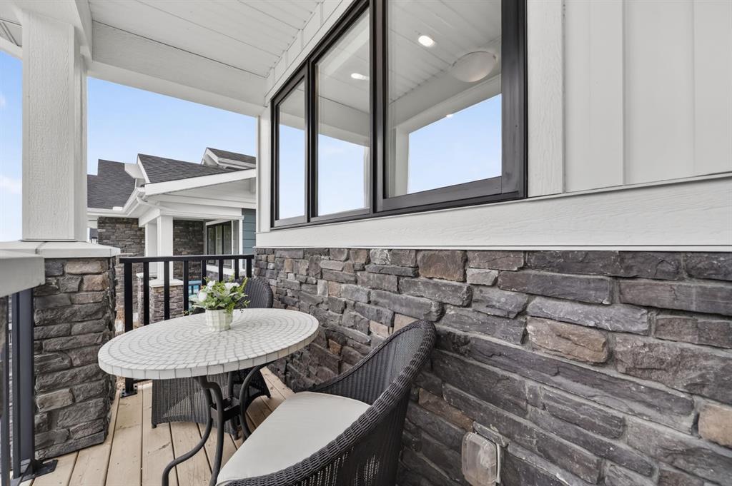 Picture for 46 Crestridge Bay SW