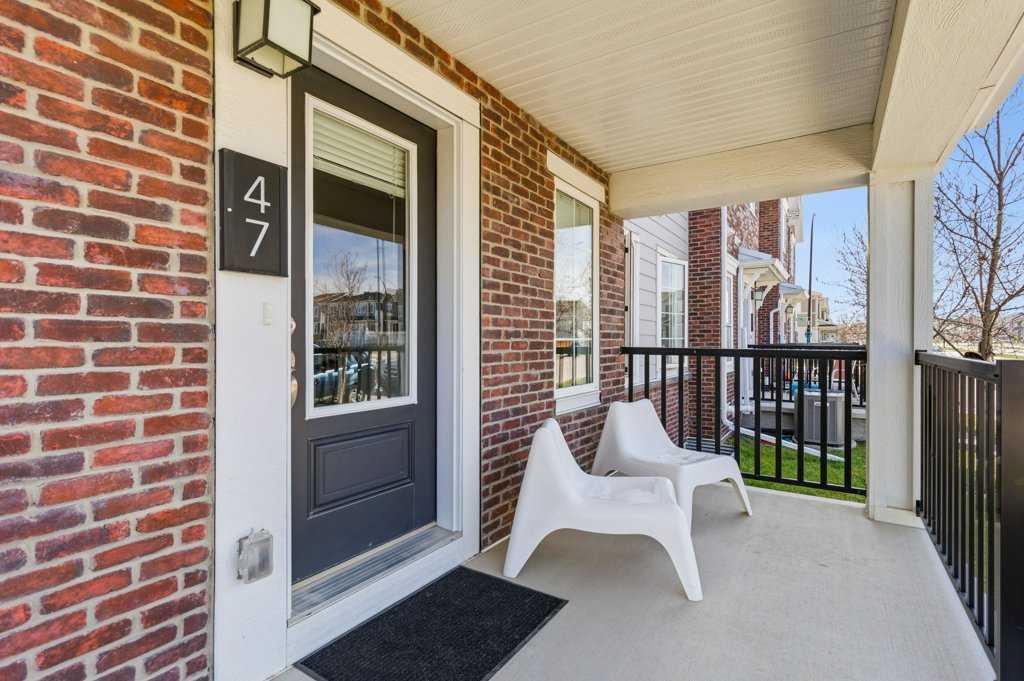 Picture for 47 Yorkville Boulevard SW