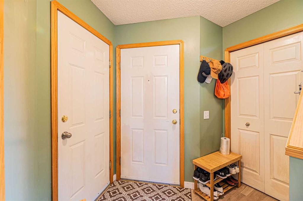 Picture for 18 Coral Springs Circle NE