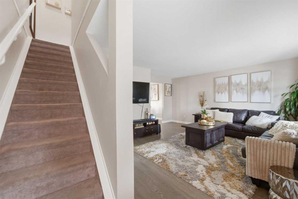Picture for 1311, 121 Copperpond Common N