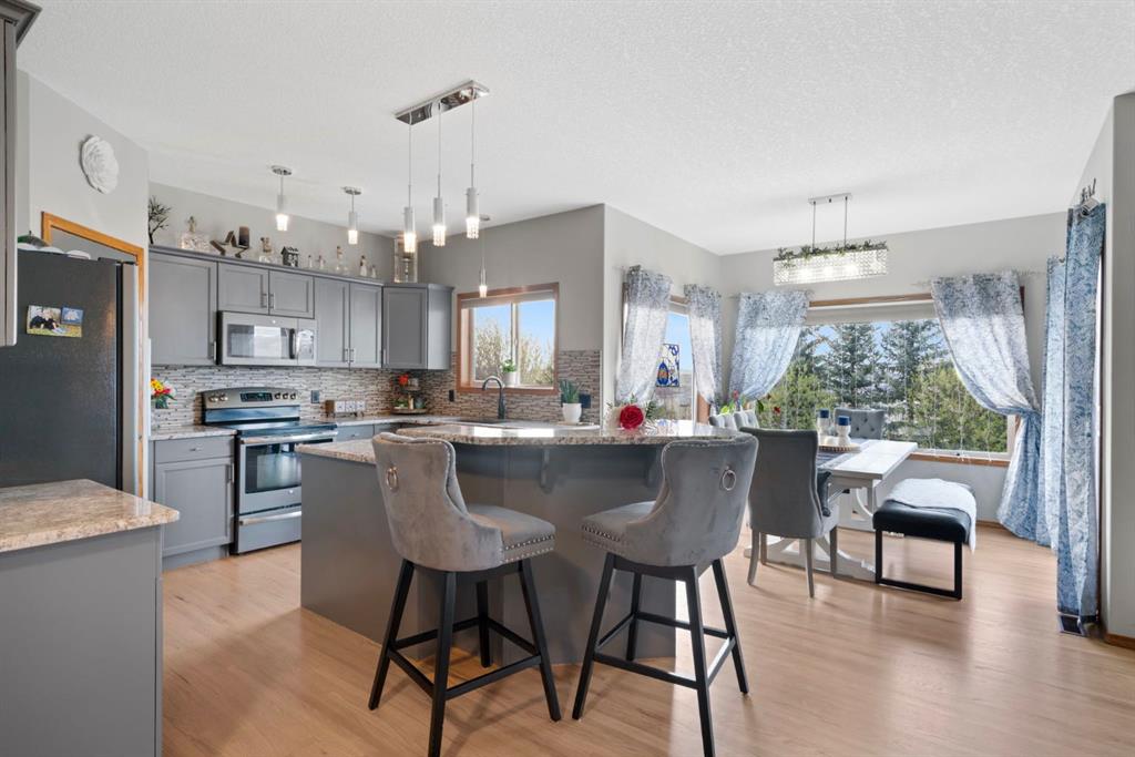 Picture for 16 Bow Ridge Drive 