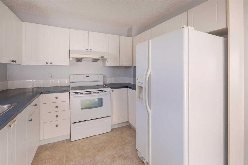 Picture for 179 Saddlemead Green NE