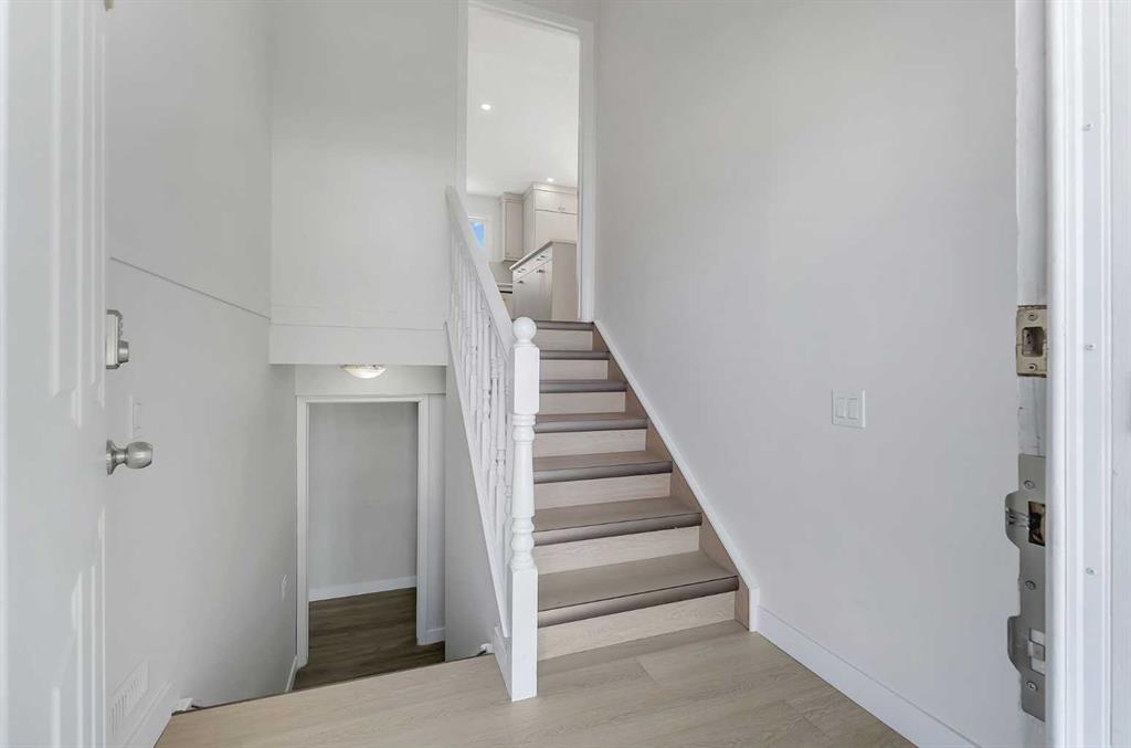 Picture for 214 Rundleview Close NE