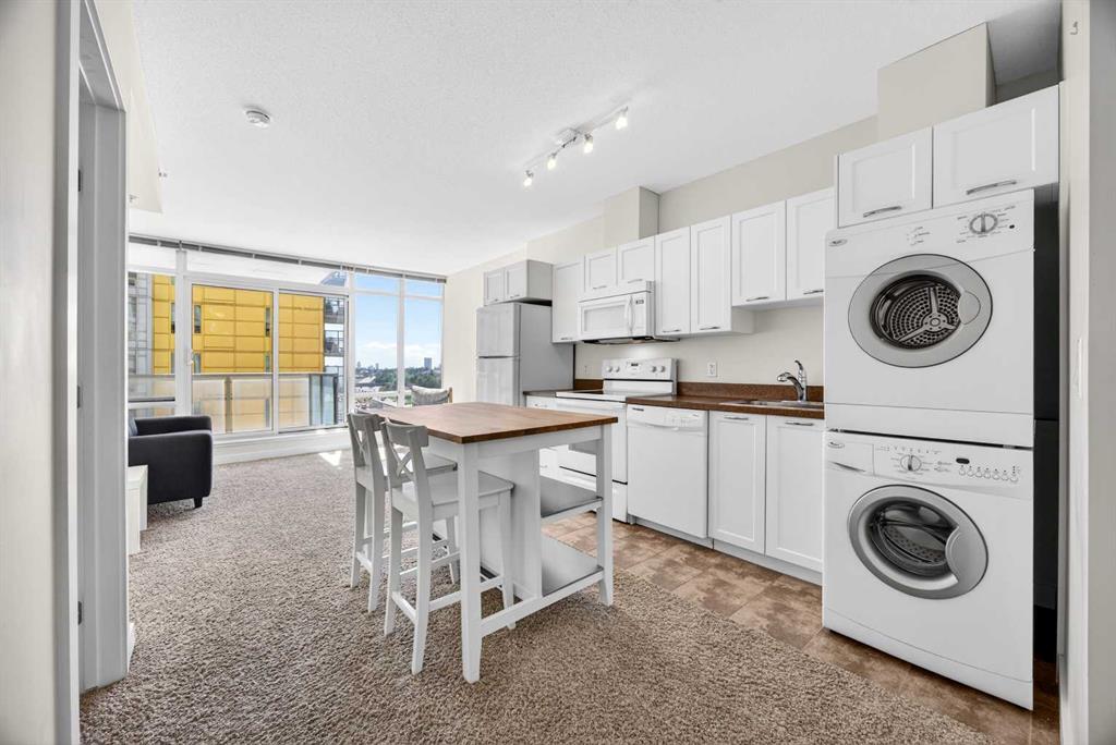 Picture for 704, 3830 Brentwood Road NW