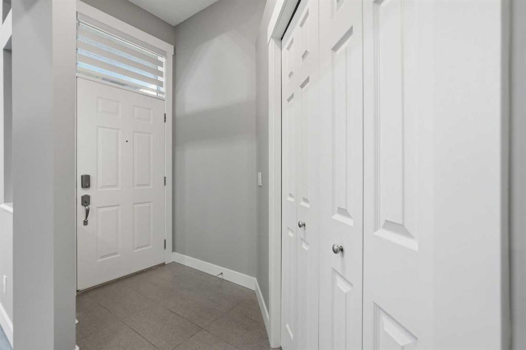 Picture for 209 Oakmere Close 