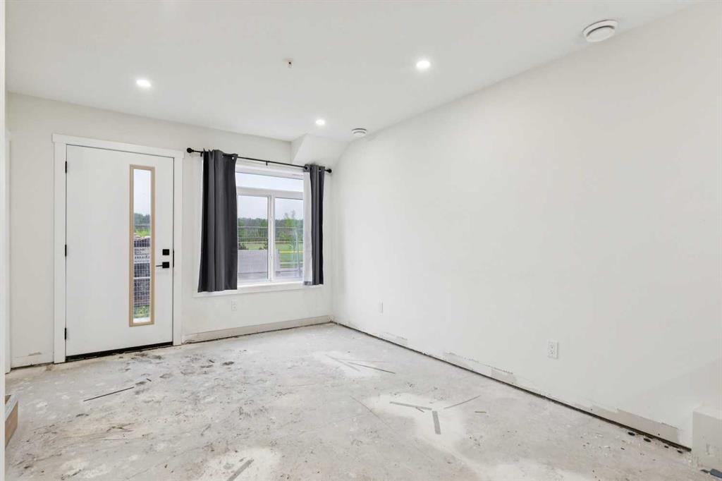 Picture for 305, 156 Park Street 