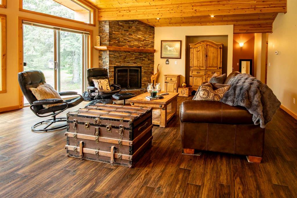 Picture for 11, 32433 Range Road 61  