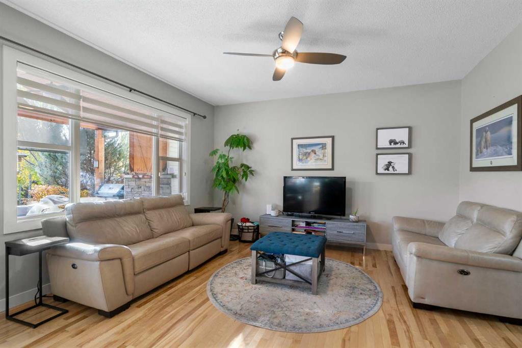 Picture for 2581 Coopers Circle SW https://www.cirrealty.ca/reb/creb/36/A2266136_14.jpg