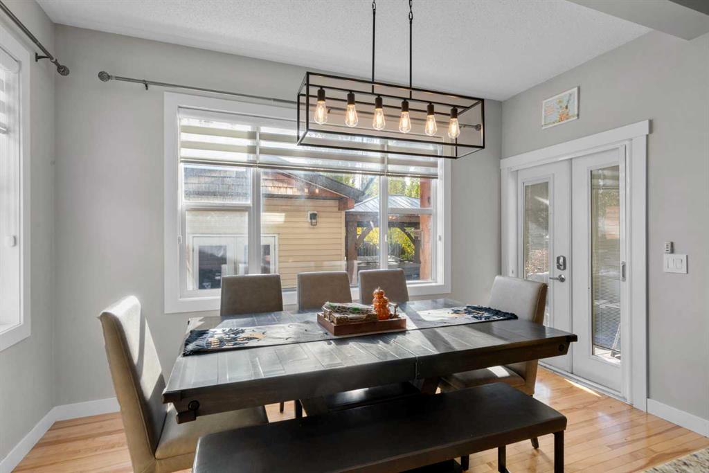 Picture for 2581 Coopers Circle SW https://www.cirrealty.ca/reb/creb/36/A2266136_20.jpg