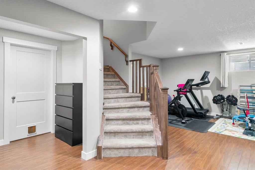 Picture for 2581 Coopers Circle SW https://www.cirrealty.ca/reb/creb/36/A2266136_36.jpg