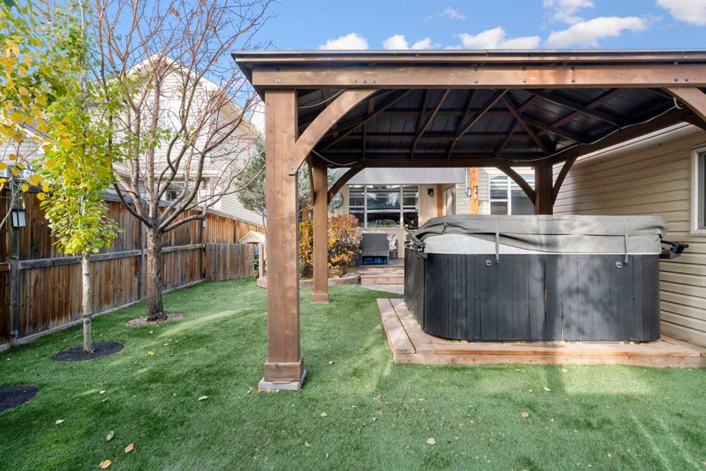 Picture for 2581 Coopers Circle SW https://www.cirrealty.ca/reb/creb/36/A2266136_48.jpg