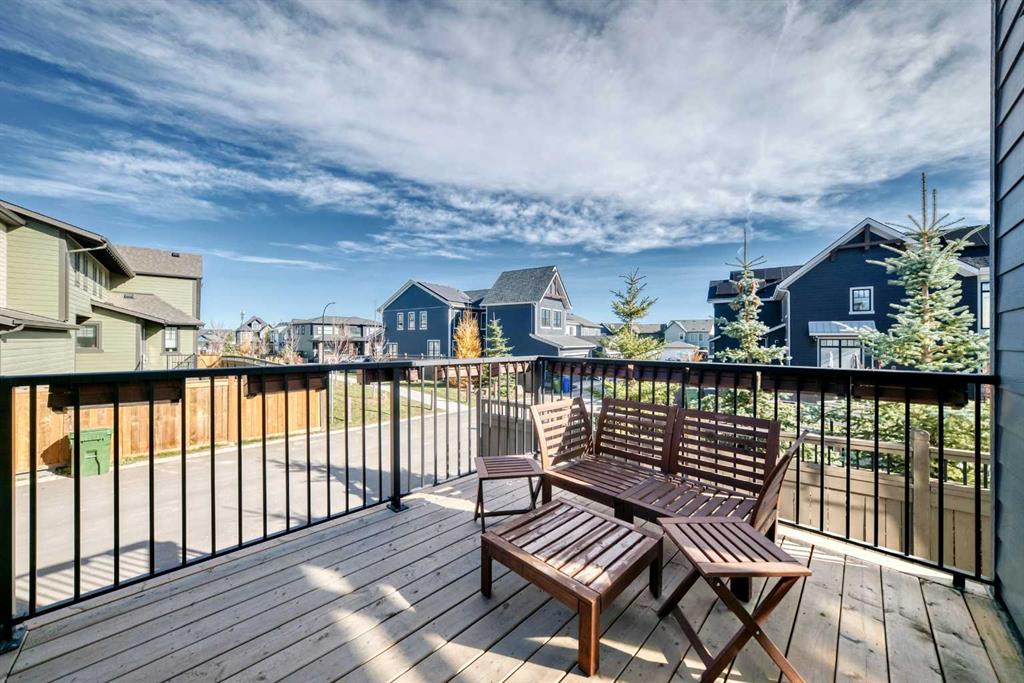 Picture for 26 Treeline Common SW https://www.cirrealty.ca/reb/creb/36/A2266336_15.jpg