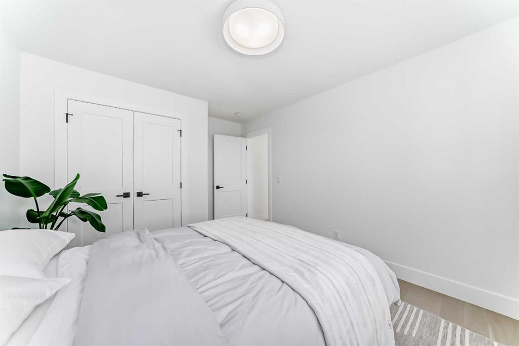 Picture for 26 Treeline Common SW https://www.cirrealty.ca/reb/creb/36/A2266336_36.jpg