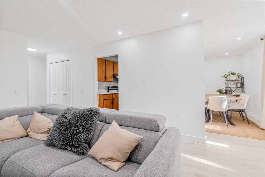 Picture for 147 Dovercliffe Way SE